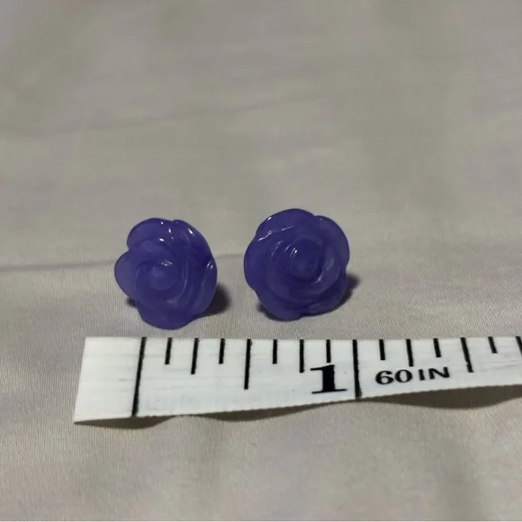 Rose Jade Stud Earrings. - Picture 7 of 7
